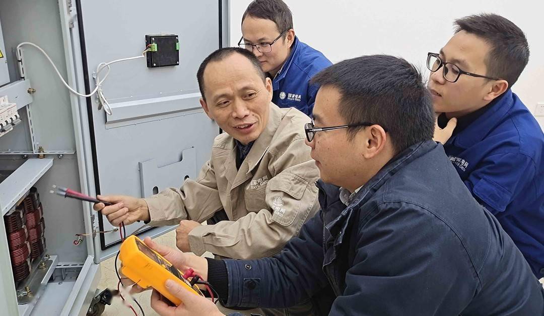 艾罗能源获得实用新型专利授权：“通信模块及通信棒”